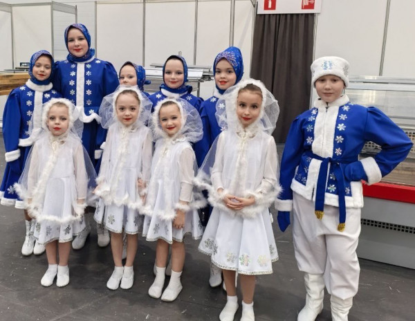 Выступления на "Рождественской ярмарке!" 2025 в Международном выставочно-деловом центре «Сибирь»